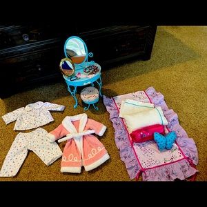 Authentic American girl doll lot!